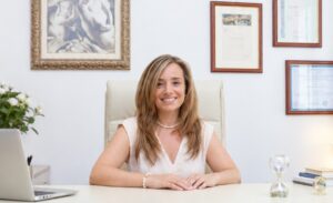 Dott.ssa Francesca Milizia nel suo studio